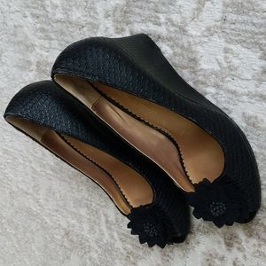 Lindsay Phillips Python Print  Floral Peep Toe Wedge 7M Black